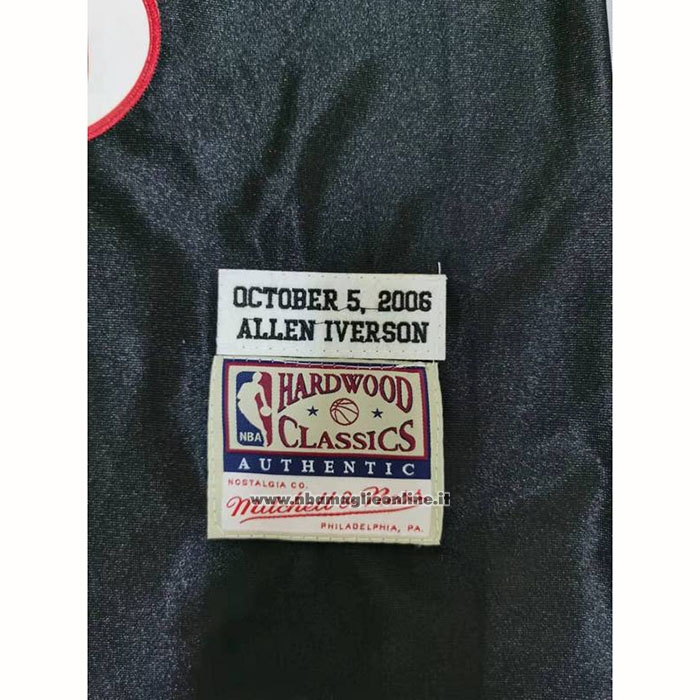 Maglia Philadelphia 76ers Allen Iverson #3 Mitchell & Ness 2006 Nero